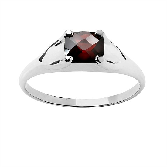 Mini Chequerboard Ring | 6x5mm Garnet