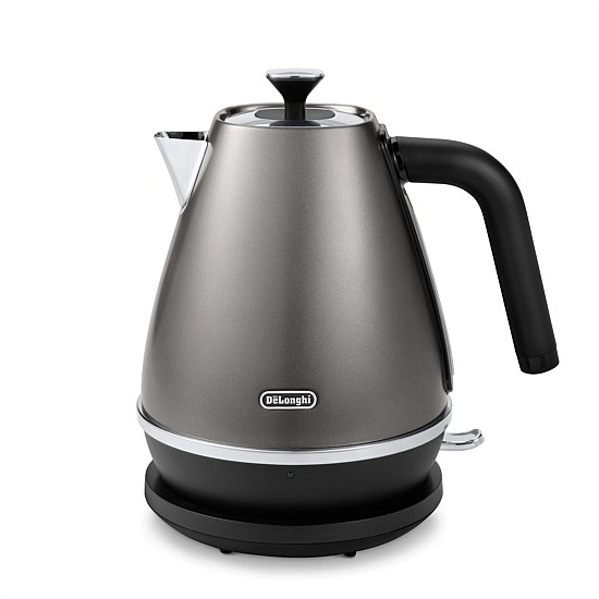 Distinta Titanium 1.7L Kettle