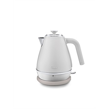 Distinta Moments 1.7L Kettle